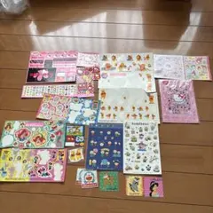 サンリオ、他キャラクターシールセット（ハローキティ・ディズニー）