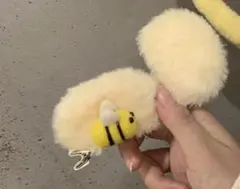 即発送可プーさん　ヘアクリップ　ヘアピンつけ耳　パッチンピン　ヘアアクセpooh