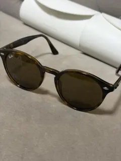 D*n様 美品/調光＋偏光/ Ray-Ban サングラス アジア限定 RB426 - メルカリ