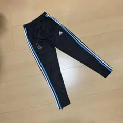 adidas アルゼンチン 黒色パンツ