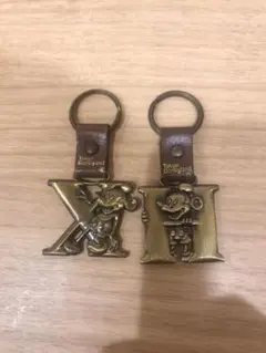 Ǟ様専用　ディズニーリゾート　イニシャルキーホルダー　2点