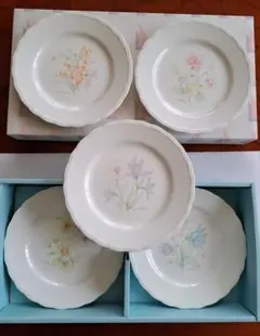 Christian Dior 花柄波形皿 5枚セット Christian Dior 花柄波形皿 5枚セット - メルカリ