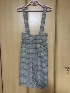 チェック柄サスペンダー付きスカート