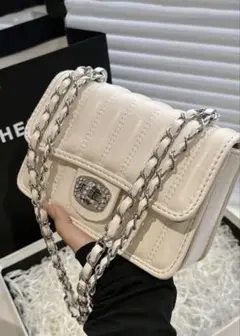 shein ホワイト キルティング ショルダーバッグ