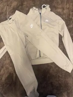 Nike ベージュ フード付きセットアップ Sサイズ