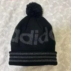 アディダス ブラック ニット帽　ポンポン