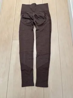 トレーニング　レギンス
