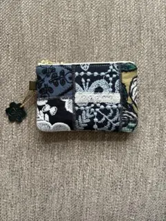 ◆ハンドメイド◆ミナペルホネン　つぎはぎファスナーポーチ　▲少し難あり▲のサムネイル