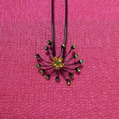 花形かんざし 黒と黄色のストーン付き