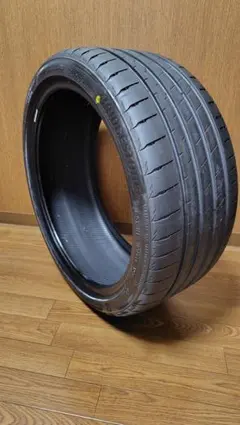 BRIDGESTONE POTENZA S007A 245/35R19のサムネイル