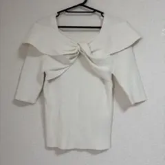 MISCH MASCH ねじりリボンリブニット オフショルダーのサムネイル