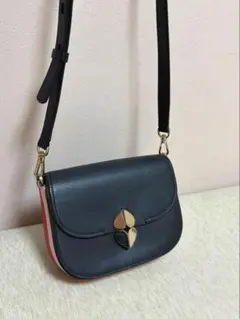 kate spade new york ショルダーバッグ　黒　ハートのサムネイル