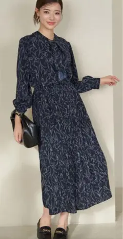 ボウタイワンピース