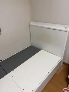 전기 콘센트가 있는 싱글 베드 프레임 본체