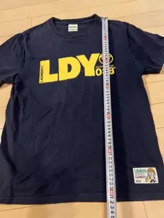 Laundry プリントTシャツ ネイビー