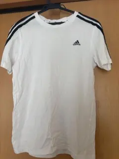 adidas アディダス　Tシャツ