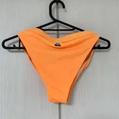 【美品】クイックシルバー　ビキニボトムスのサムネイル