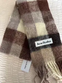 マフラー アクネ