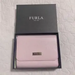 新品　FURLA 二つ折り財布 ピンク