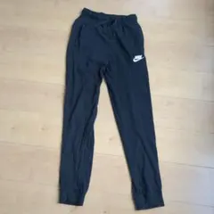 Nike ジョガーパンツ 黒　子ども用