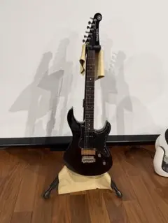 PACIFICA611V BTR LTD ぼっちざろっく ヤマハ パシフィカのサムネイル