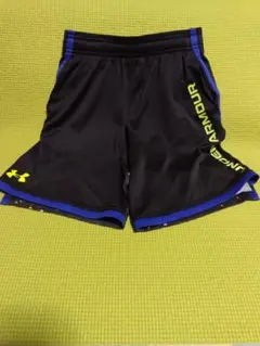 UNDER ARMOUR ハーフパンツ 黒/青/緑