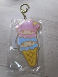 Sanrio アイスクリーム型キーホルダーのサムネイル