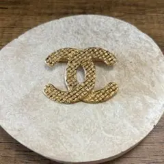 CHANEL シャネル ココマーク ブローチ ゴールドのサムネイル