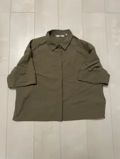 ユニクロ　ナイロンボクシーシャツ