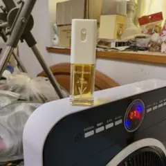 イブサンローランのY(イグレック）オードゥトワレットです。香りが長持ちします。のサムネイル