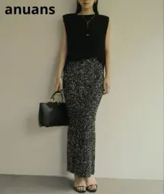 美品　anuans　レディース　スパンコールニットタイトスカート　S　ブラック