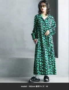 【ジェイヴィス】ハートプリント ボウタイ ロングワンピース