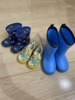 スヌーピー柄スニーカーと長靴セット