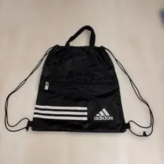 adidas ナップザック ブラック ジップポケット付き