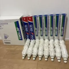 中古】バドミントン シャトル (ノック用) 80球 - メルカリ