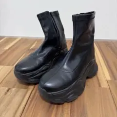 Venus Foot レザー風　ストレッチ　ショートブーツ
