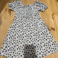 ZARA 花柄 半袖ワンピース 6(116cm) 120 110