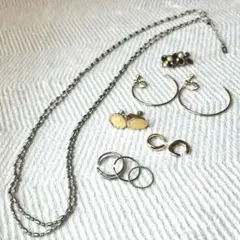 イヤリング３点　イヤーカフ２点　リング３点　ネックレス