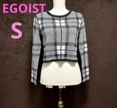 チェック柄ショート丈ニット