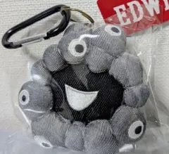 大阪万博 EDWIN エドウィン ミャクミャク フェイス マスコット カラビナ