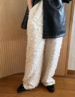 BEAUTY&YOUTH シャギーワイドパンツ　ホワイト