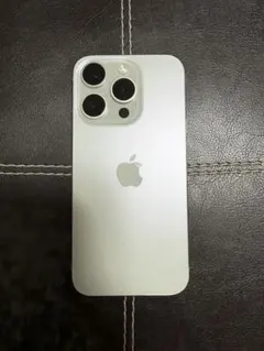 P305 美品 iPhone15 Pro 128GB ホワイトチタニウム - メルカリ