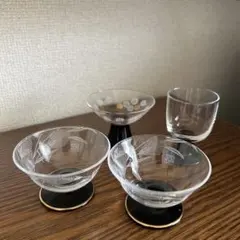 ステム(黒い脚)付きガラス製お猪口・盃4個セット