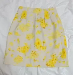 ミニスカート　サイズ2 プロポーション　花柄　タイトスカート