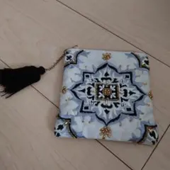 ポーチ　ビーズ