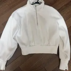 GUのハーフジップトレーナー