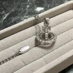 ヴィヴィアンウエストウッド オーブ クリア ストーン ネックレス ペンダント