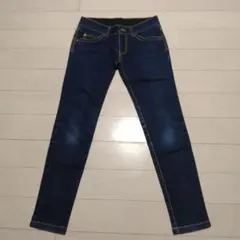 Item thumbnail for item 2457f704-a7b6-4f91-9fcc-d018d4b5c59e