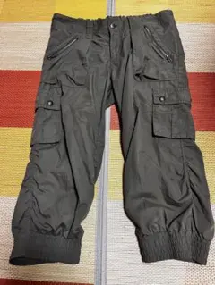 オリーブグリーン カーゴパンツ