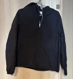 UNIQLOコラボパーカー